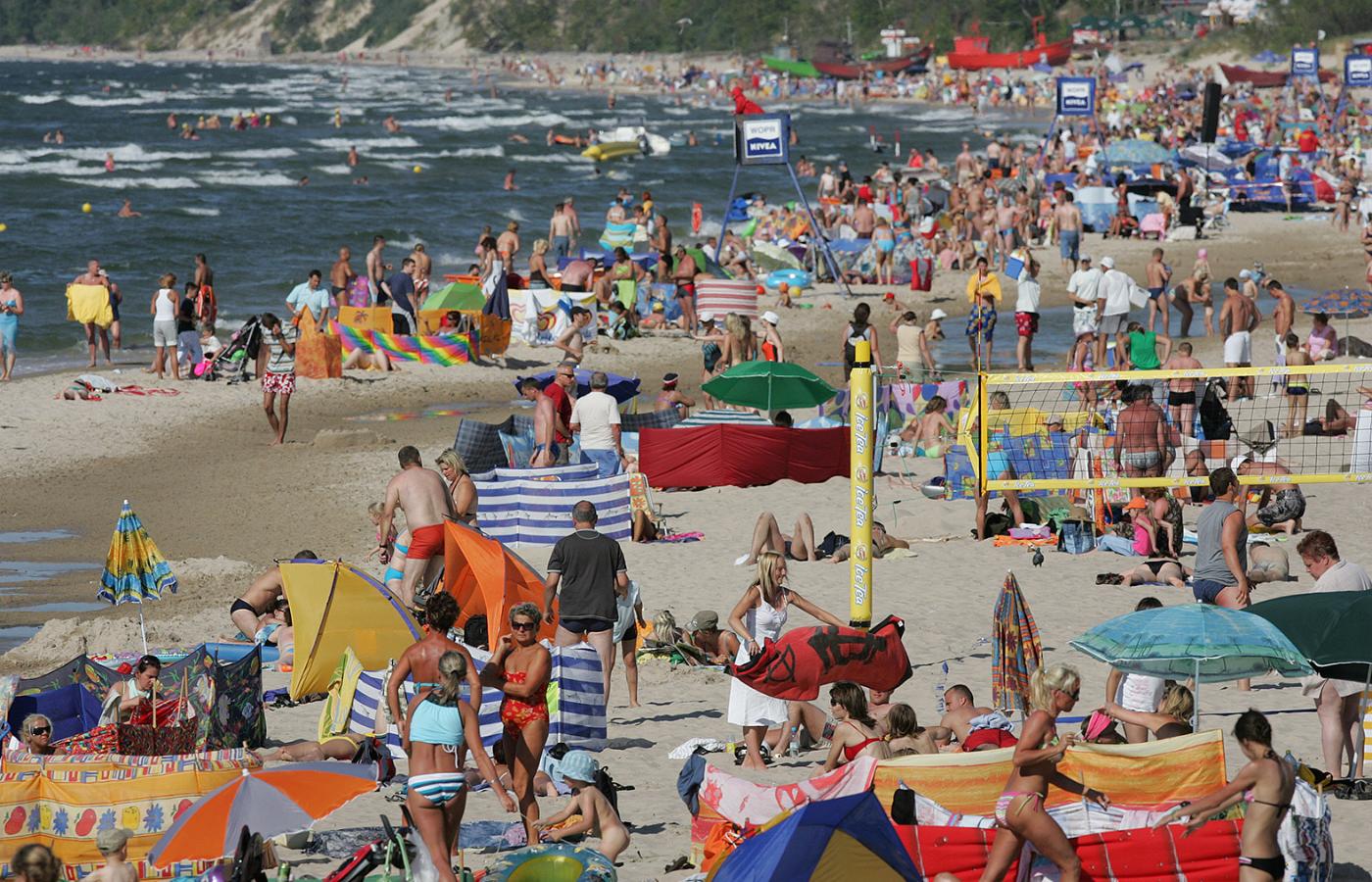 Bałtyckie plaże przypominają śródziemnomorskie. Upalne słońce, woda ciepła jak nigdy wcześniej.