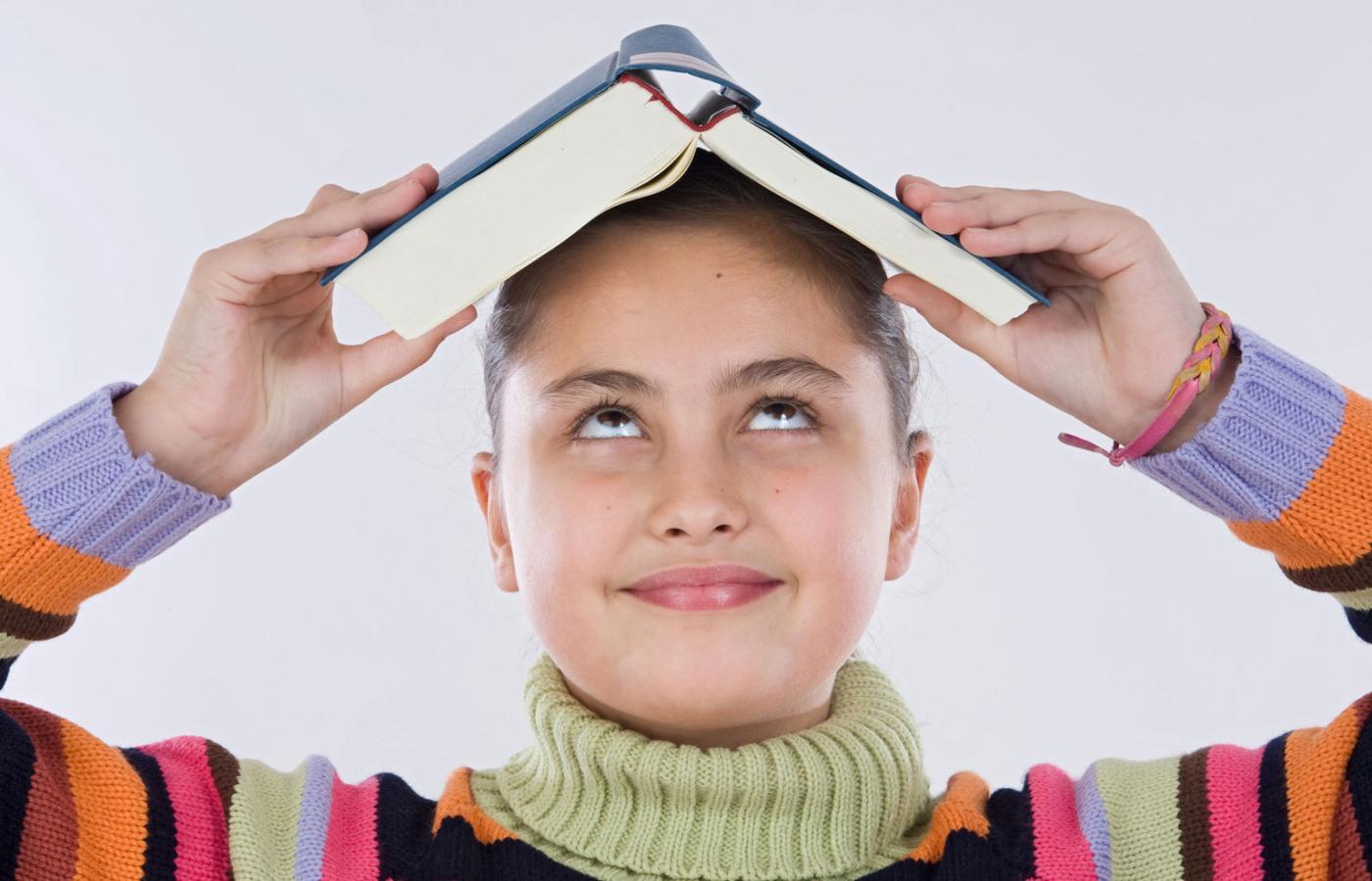 O wiele chętniej czytają dziewczęta niż chłopcy. Aż 23 proc. chłopców przyznało, że nie czyta żadnych książek.
