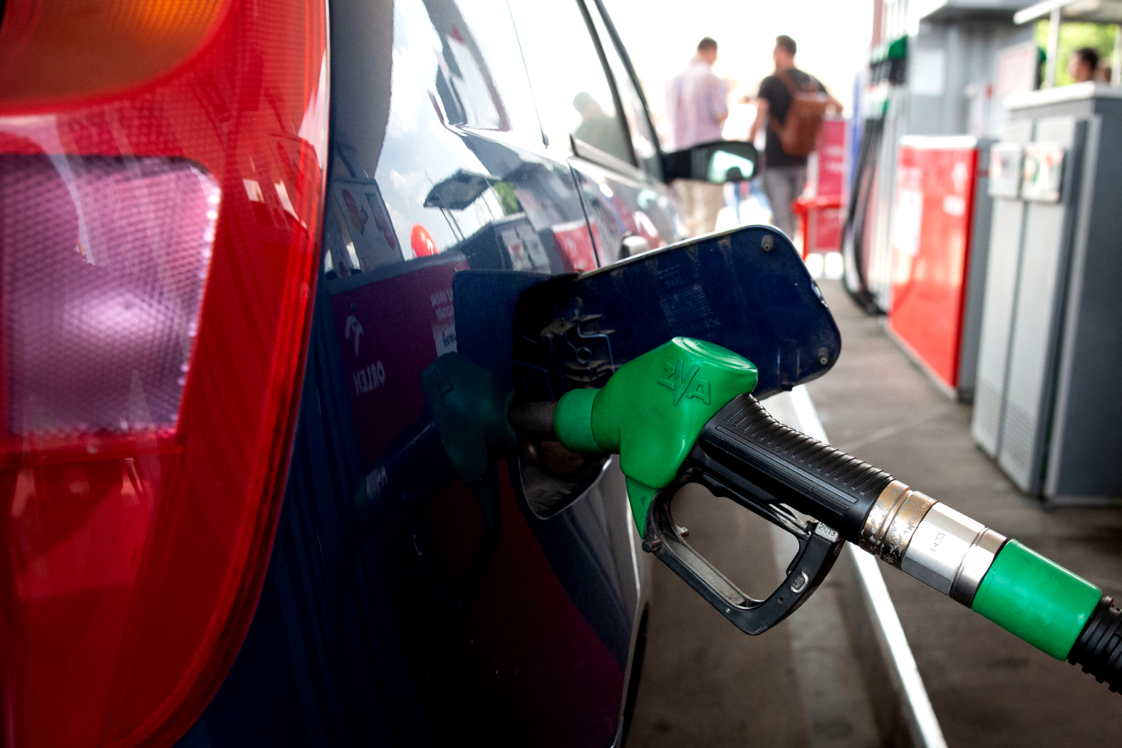 Ile za litr? Atak na Saudów podbije ceny benzyny w Polsce