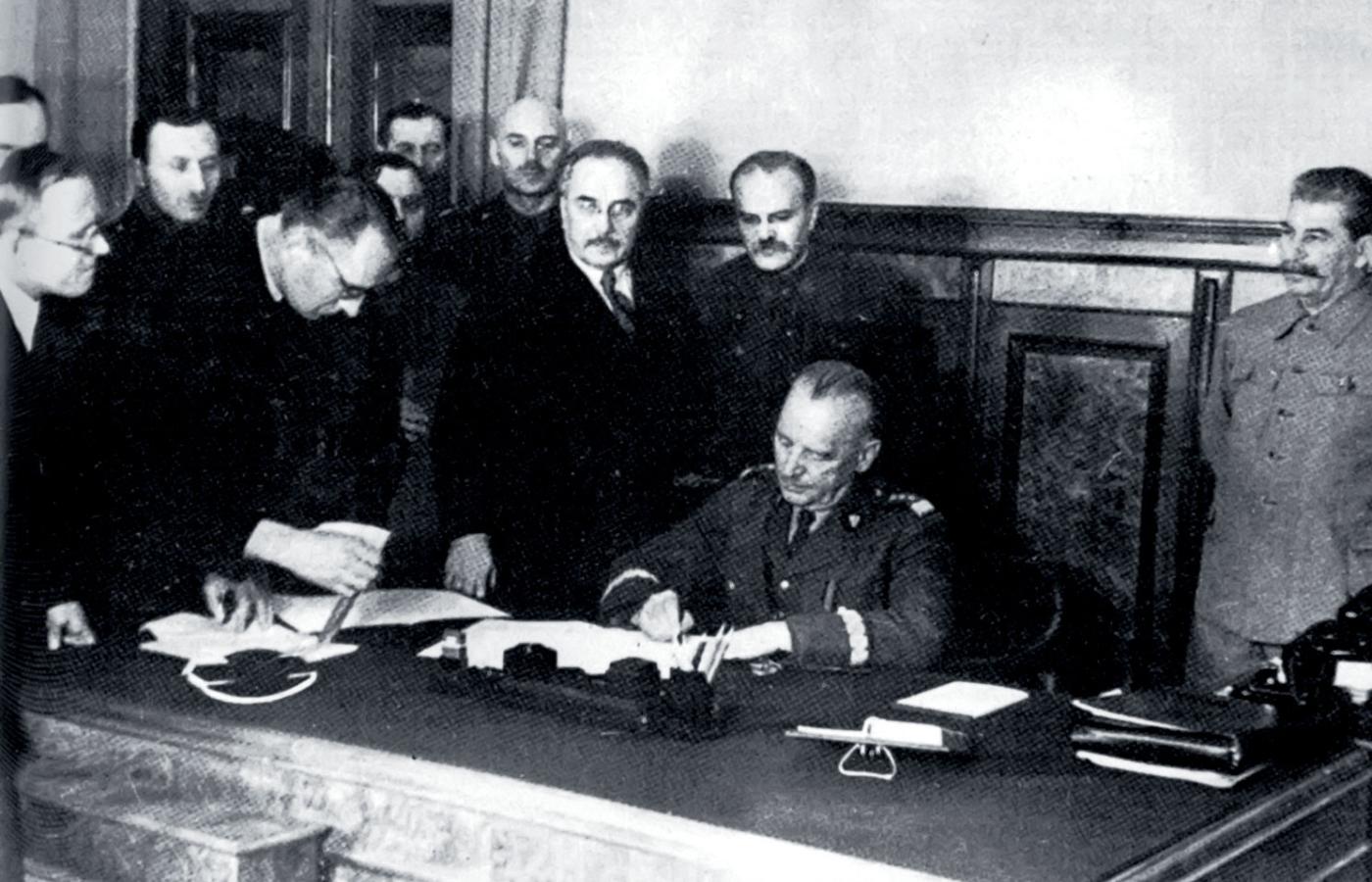 Scharakteryzuj Udział Polaków W Zwycięstwie Nad Hitlerowskimi Niemcami