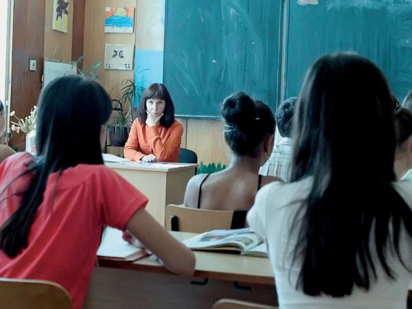 Margita Gosheva jako nauczycielka angielskiego w „Lekcji”