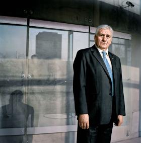 Wiesław Rudkowski (65 l.) - wicemistrz z Monachium (1972). Na 10 udziałów w mistrzostwach Polski – 10 tytułów mistrza Polski . Jest trenerem pięściarskim seniorów i seniorek PZB. Mieszka w Warszawie.