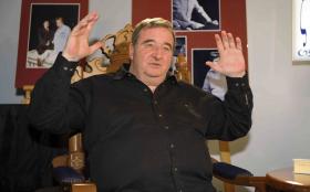 „Wybrałem ten zawód niejako przeciwko sobie. Jako dziecko i młody człowiek byłem bardzo nieśmiały”.