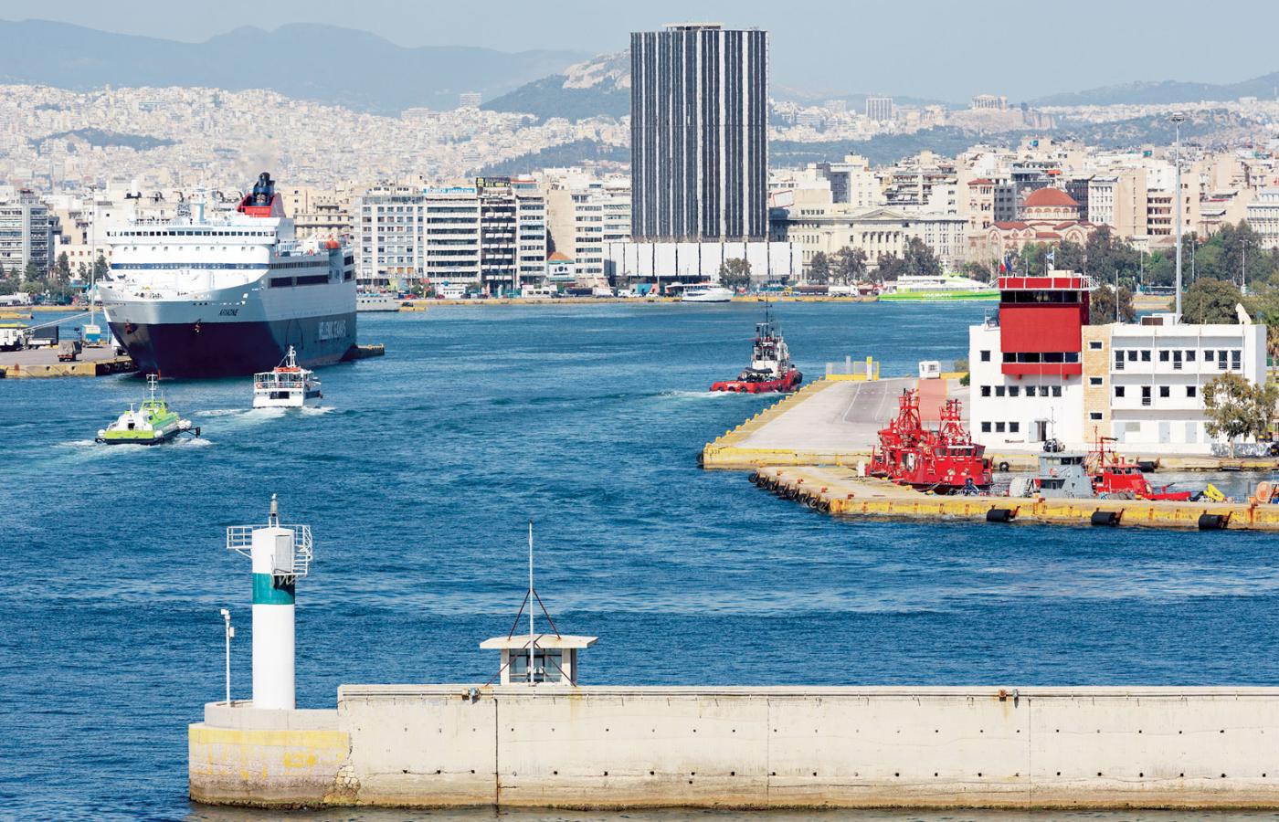 Czy Pireus będzie nowymi Termopilami i Grecy znów obronią Europę przed inwazją ze Wschodu?