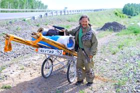 Szaman z Jakucji Sasza Gabyszew w 2019 r. wędrował z Syberii do Moskwy... by pokonać Putina-demona. Ostatecznie zamknięto go w psychiatryku.