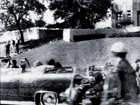 Zamach na Johna F. Kennedyego, 1963 r. Po tej tragedii wzmocniono ochronę.