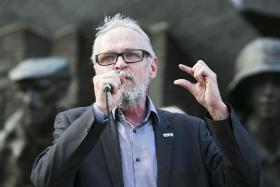 Paweł Kasprzak