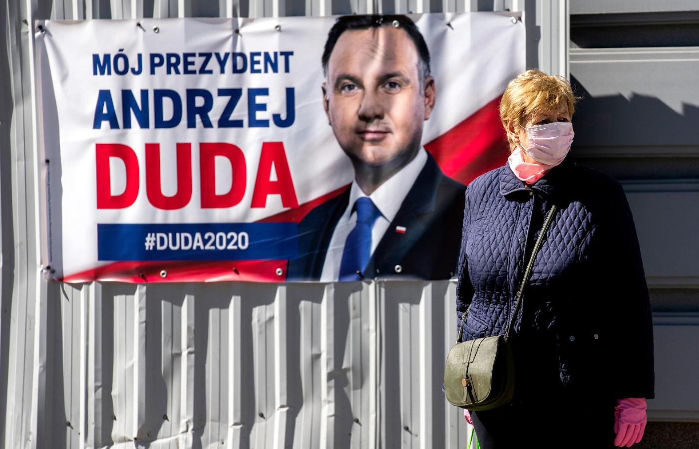Plakat Andrzeja Dudy w Bielsku Podlaskim