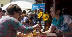 Premier Kopacz na Małopolskim Festiwalu Smaku, lipiec 2015.