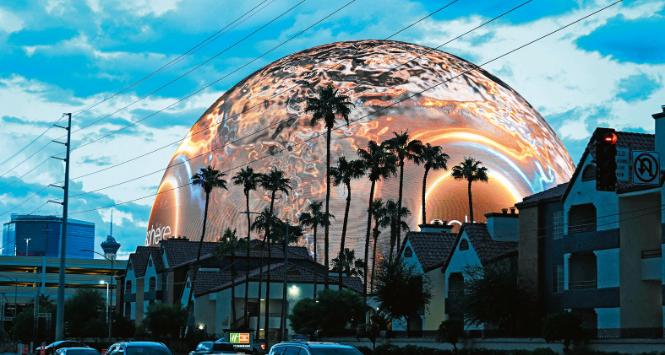 The Sphere w centrum Las Vegas.