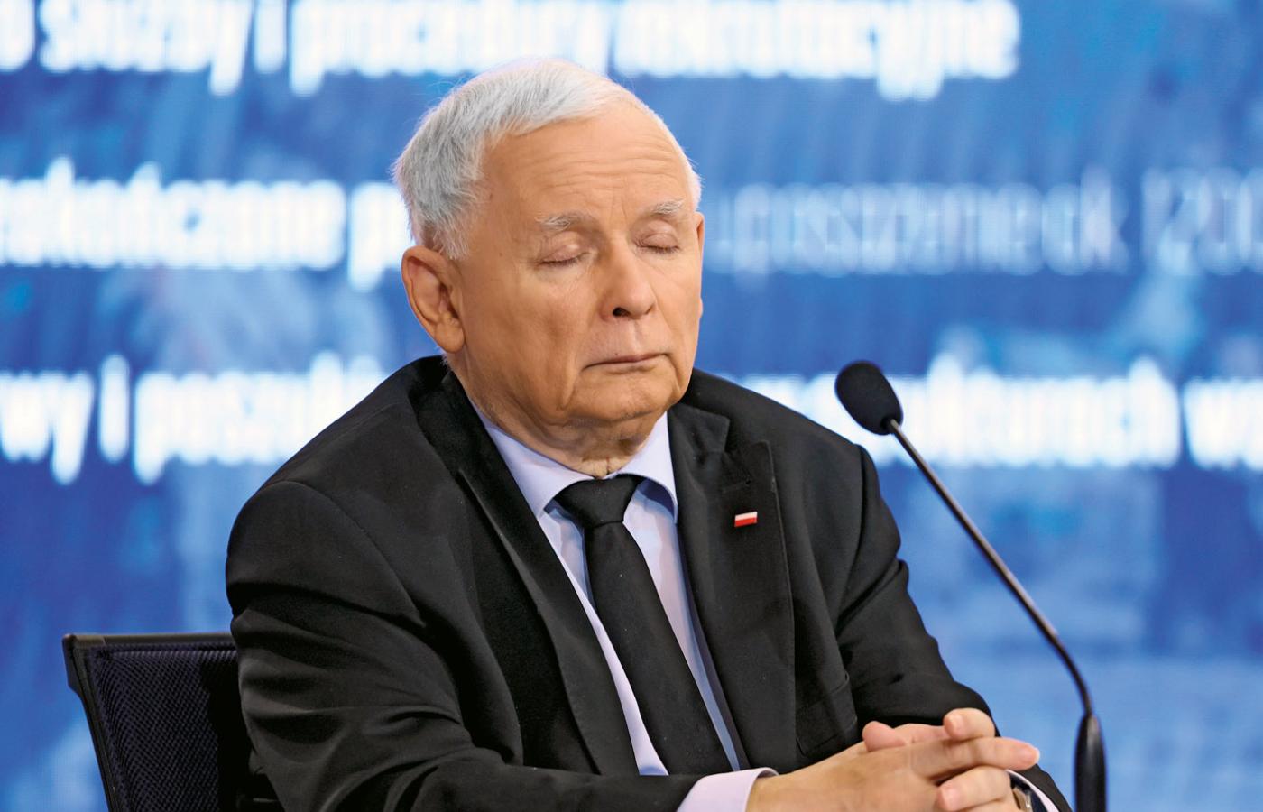 Kaczyński odrzuca nowoczesną wizję wojska mniejszego, ale doskonale wyposażonego. Żołnierzy ma być przede wszystkim dużo.