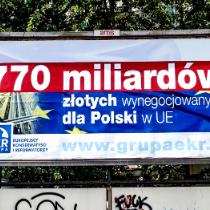 Plakat europejskiej frakcji EKR w Warszawie