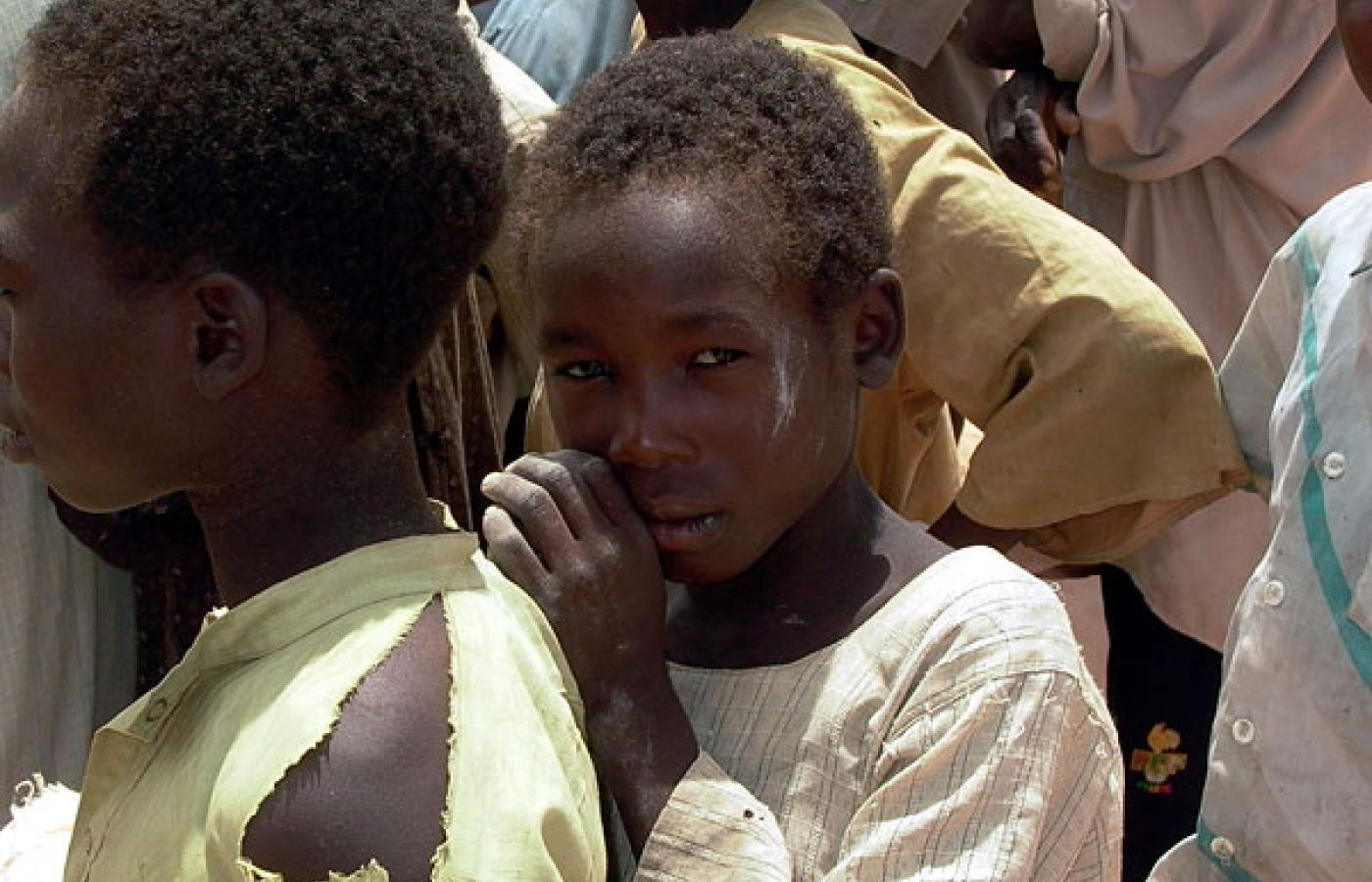 Większość klasycznych programów pomocowych ma w istocie neokolonialny charakter i utrwala uzależnienie od biedy i pomocy. Fot. Nite_Owl, Flickr, CC by SA