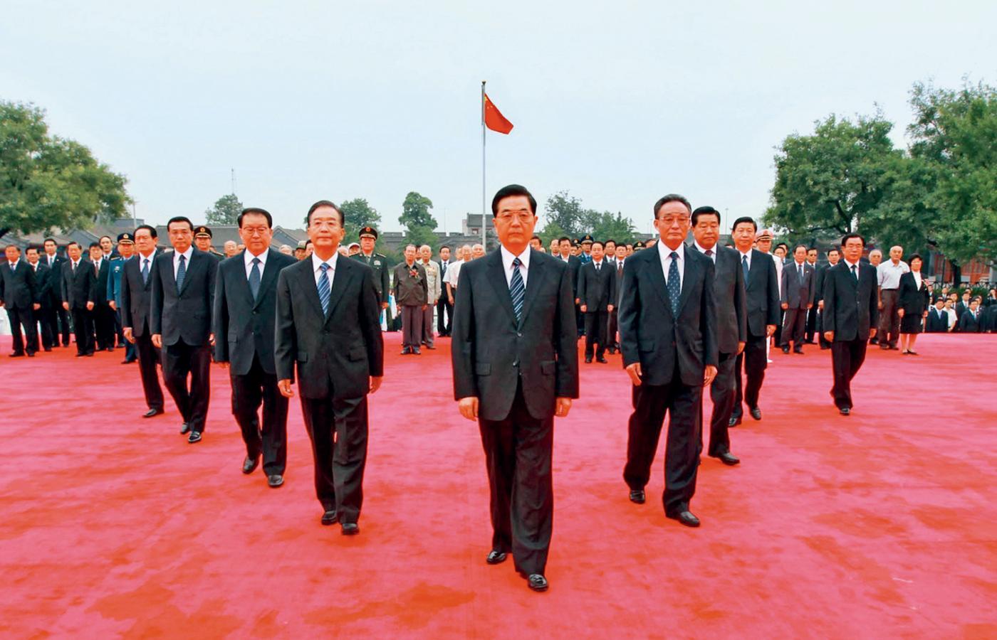 Liderzy ChRL (prezydent Hu Jintao w środku, na lewo od niego premier Wen Jiabao).