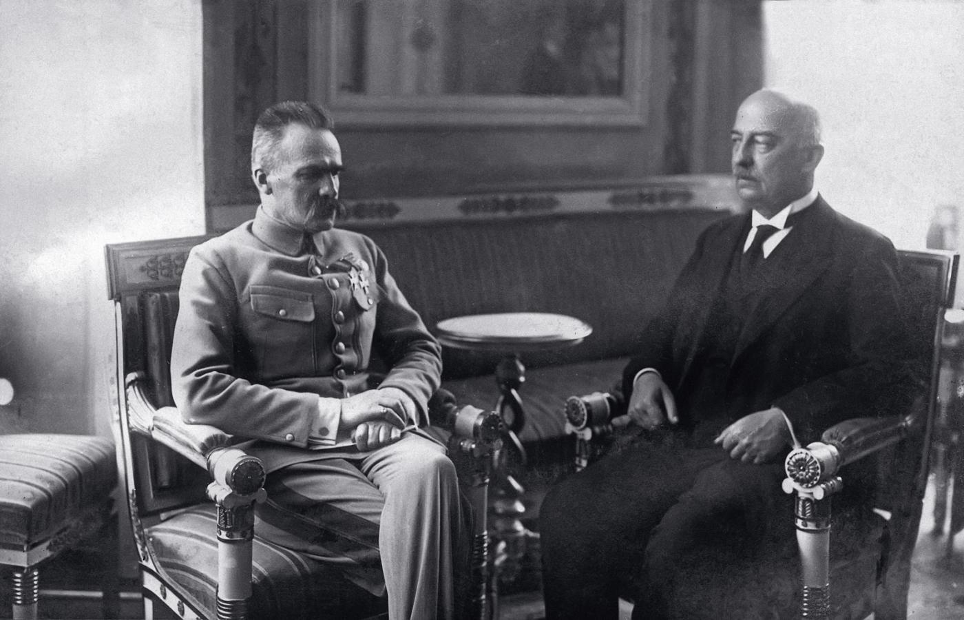 Prezydent Gabriel Narutowicz i naczelnik Józef Piłsudski w Belwederze, 10 grudnia 1922 roku, dzień po wyborze Narutowicza na prezydenta RP.