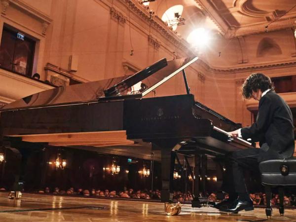 Kadr z filmu „Pianoforte”