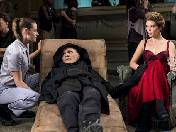 Kadr z filmu „Crimes of the Future”