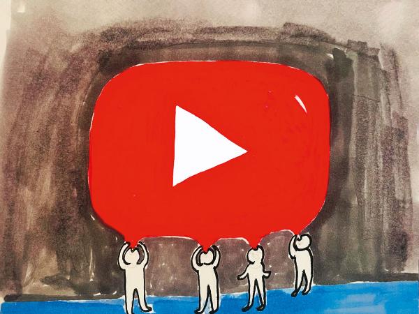 Serwis debiutował w czasach, gdy nie było jeszcze prawdziwych smartfonów, jedynie komputery. Ale już po dekadzie mały ekran stał się jego podstawową witryną.