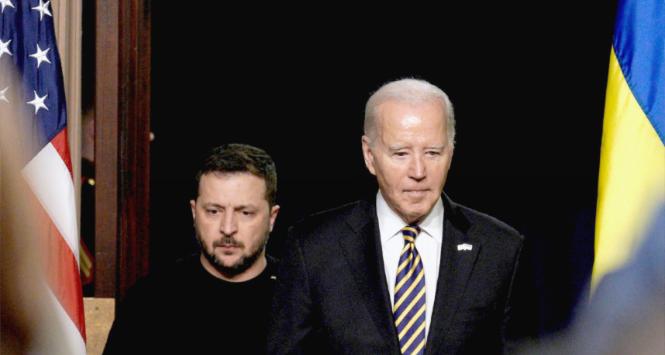 Prezydent Ukrainy Wołodymyr Zełenski i prezydent USA Joe Biden, 12 grudnia 2023 r.