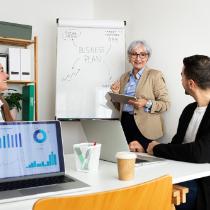 Po sześćdziesiątce dysponujemy czymś, czego wcześniej nie mieliśmy: doświadczeniem zdobywanym przez całe życie.