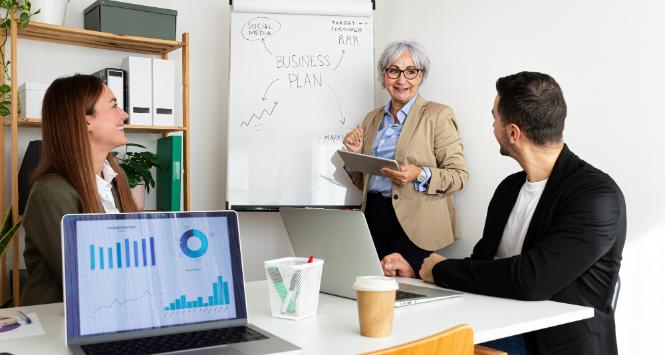 praca senior seniorka