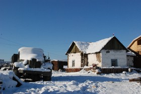 W Tomtorze (nazywanym wówczas Boroghon) zachował się do dziś budynek poczty, gdzie Warłam Szałamow odbierał i zostawiał listy do  Borysa Pasternaka.