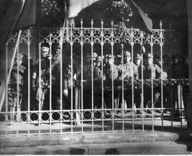 Kraków, 31 października 1918. Pierwsza polska warta na odwachu krakowskim.