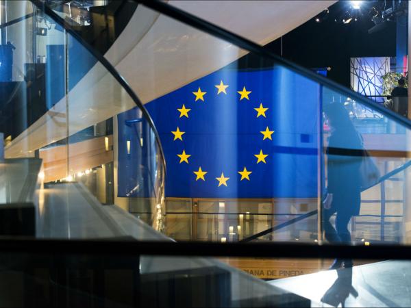 Wyścig o regulację AI trwa