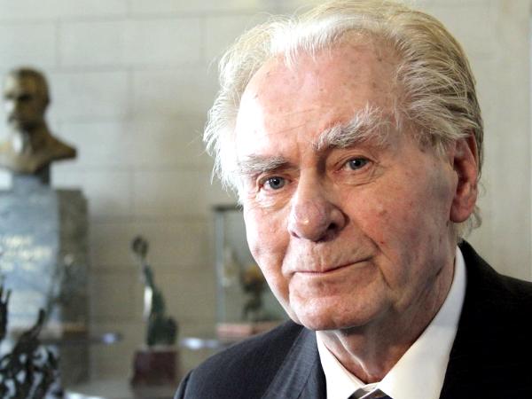 Wiesław Myśliwski był pisarzem sentencji.