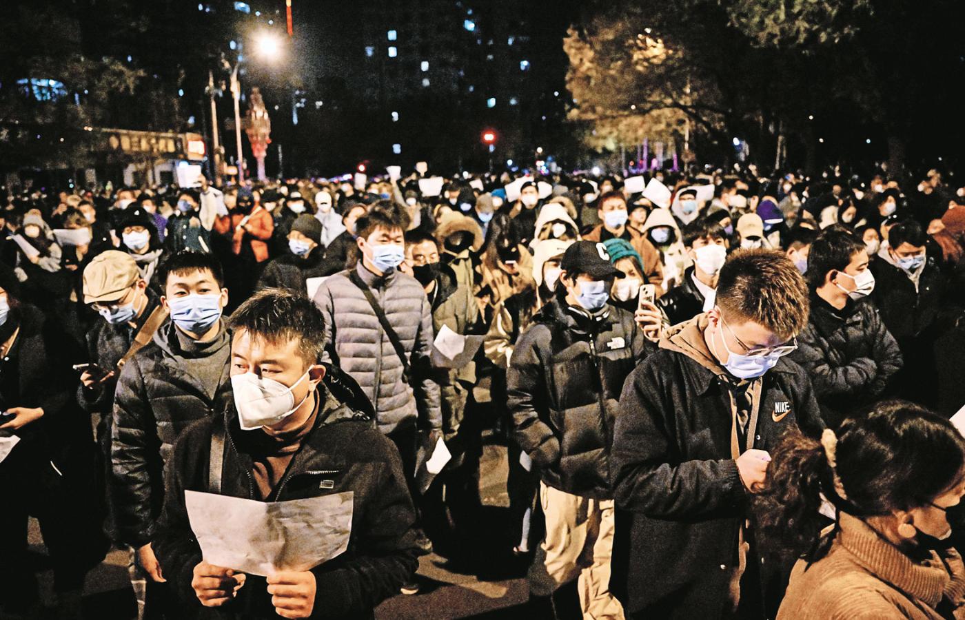 W Chinach rozpoczął się właśnie czwarty rok pandemii i spora część mieszkańców wielokrotnie doświadczyła skutków skrupulatnie narzucanych lockdownów.