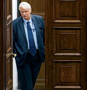 Ławka zagraniczna w PiS jest krótka, a Waszczykowski umie się sprzedać.