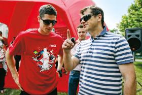 23-letni Lewandowski ze swoim menedżerem Cezarym Kucharskim.