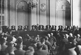Warszawa, 26 czerwca 1929. Posiedzenie Trybunału Stanu w sprawie byłego ministra skarbu Gabriela Czechowicza.