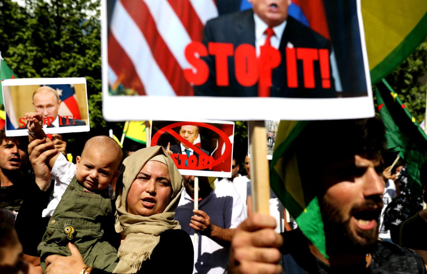 Protest Kurdów mieszkających na Cyprze przeciwko inwazji Turcji w Syrii.