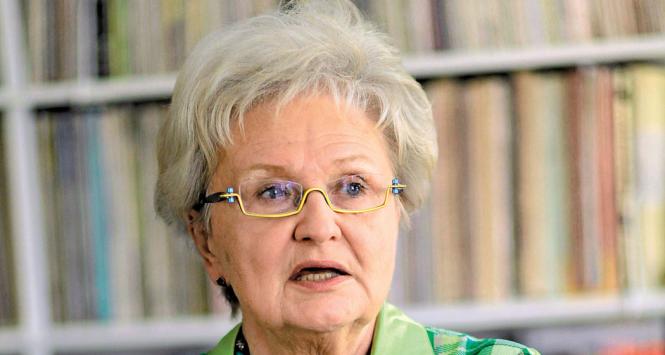Prof. Ewa Łętowska próbuje ratować Śródmiejską Spółdzielnię Mieszkaniową, z której wyprowadzono ogromne pieniądze.