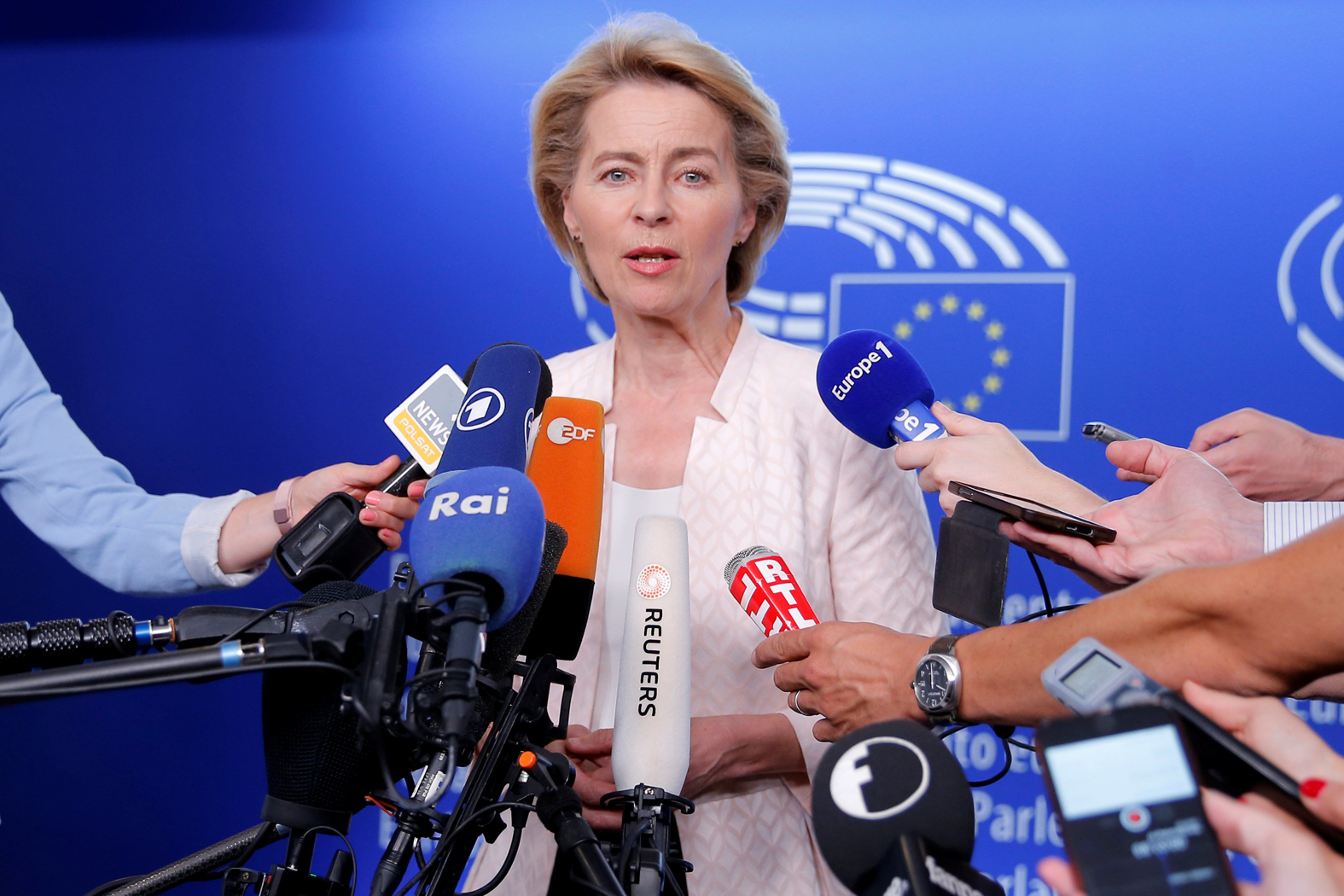 Ursula von der Leyen - Matka Niemka z lewicowej prawicy ...