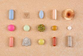 Zanim LSD, ecstasy czy halucynogenne grzyby zaczną być wykorzystywane w psychoterapii, muszą pojawić się jasno sprecyzowane standardy ich podawania.