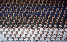 To Chińczycy wynaleźli nowoczesne państwo - bezosobowe, które wszystkich obywateli traktowało względnie równo, miało jednolite prawo i scentralizowaną administrację - mówi Fukuyama.