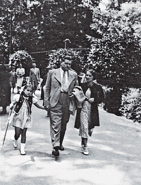 Henryk Sławik z żoną i córką
