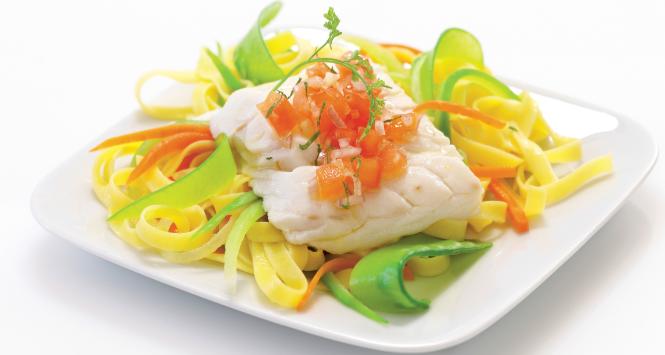 Dorsza można przyrządzić na wiele sposobów – tu z kluskami