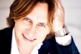 Dr Tomasz Sobierajski