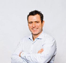 Dr n. med. Łukasz Rákász