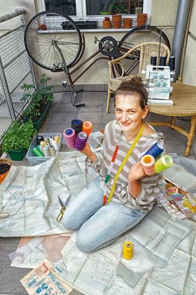 Olga ma pracownię Szycie Szwów.