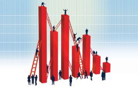 Badania opinii publicznej wyglądają mniej więcej tak samo jak wyglądały, z jednym istotnym wyjątkiem w postaci trzeciego miejsca dla partii Roberta Biedronia.