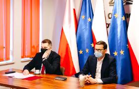 Minister edukacji Przemysław Czarnek i premier Mateusz Morawiecki. Zdjęcie z lutego 2022 r.