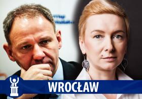 We Wrocławiu do najciekawszego starcia dojdzie między Mirosławą Stachowiak-Różecką (PiS) a Jackiem Protasiewiczem. Ona – radna wrocławska od 2006 r., debiutuje w ogólnopolskiej polityce. On chce do niej wrócić. Jedną kadencję spędził przy Wiejskiej i trzy jako europoseł w Brukseli, ale po incydencie na lotnisku we Frankfurcie dostał czerwone światło przed ponownym startem w eurowyborach. Oboje czują się mocni w prowadzeniu kampanii wyborczych. Stachowiak- Różecka zyskała w PiS uznanie, gdy przeszła do drugiej tury w wyborach o prezydenturę Wrocławia i godnie przegrała z Rafałem Dutkiewiczem. Protasiewicz wielokrotnie współtworzył strategię wyborczą Platformy.