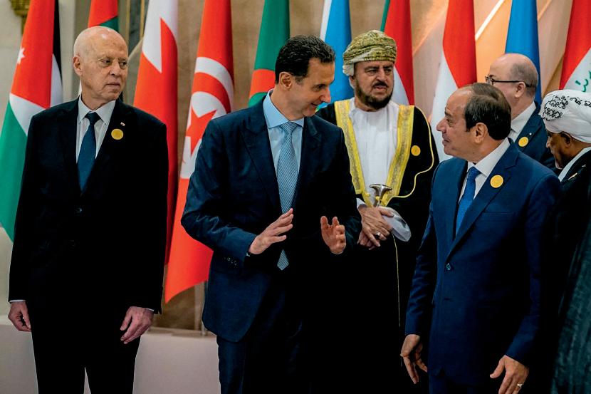 Spotkanie w Dżiddzie. Od lewej: prezydent Tunezji Kajs Su’ajjid, prezydent Syrii Baszar al-Asad, prezydent Egiptu Abd al-Fattah as-Sisi.