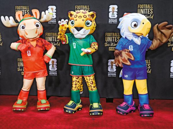 Oficjalne maskotki mistrzostw: łoś Maple (Kanada), jaguar Zayu (Meksyk) i orzeł Clutch (USA)