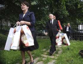 Sztab wyborczy Jarosława Kaczyńskiego po udanej kampanii poszedł z torbami.