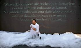 ”Nie-Boska komedia” na deskach Teatru Wybrzeże. Na fot. Marek Tynda jako Henryk w spektaklu w reż. Adama Nalepy.